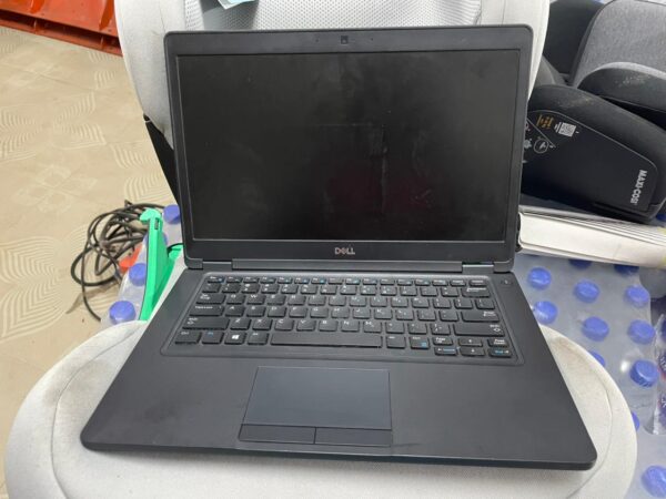 Laptop (DELL)