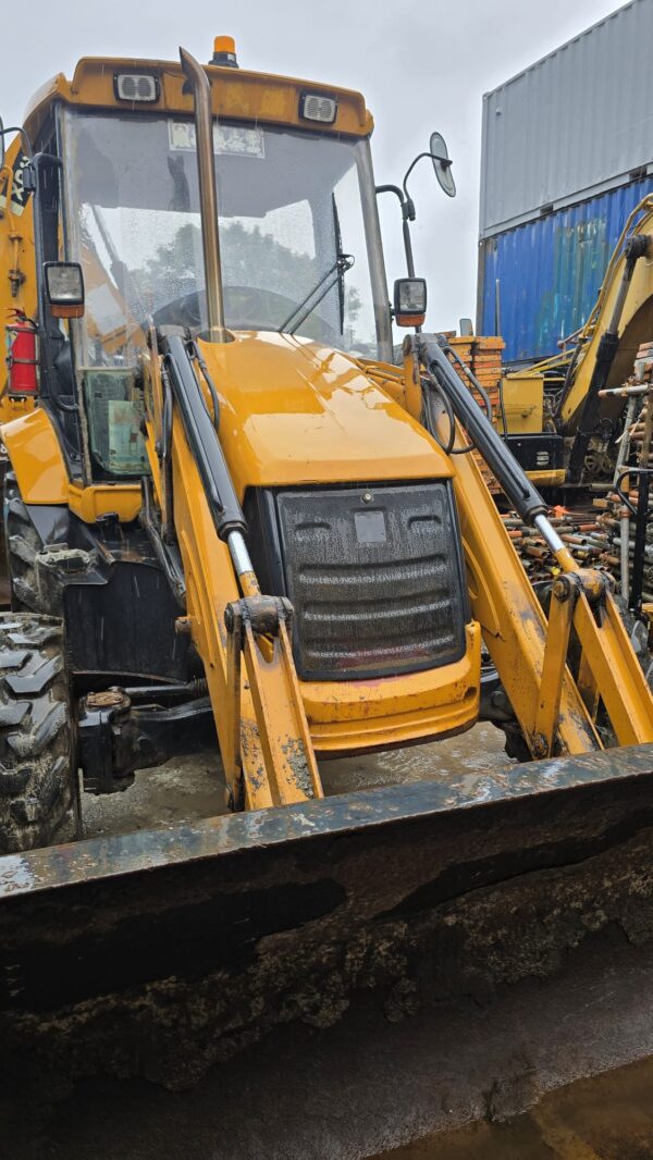 Backhoe Loader 4x4 Drive