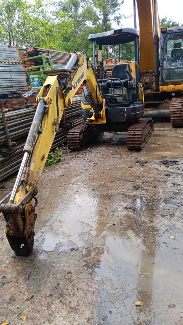 New Holland Construction Mini Hydraulic Excavator