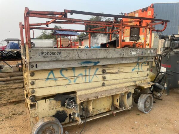 Electric Scissor Lift