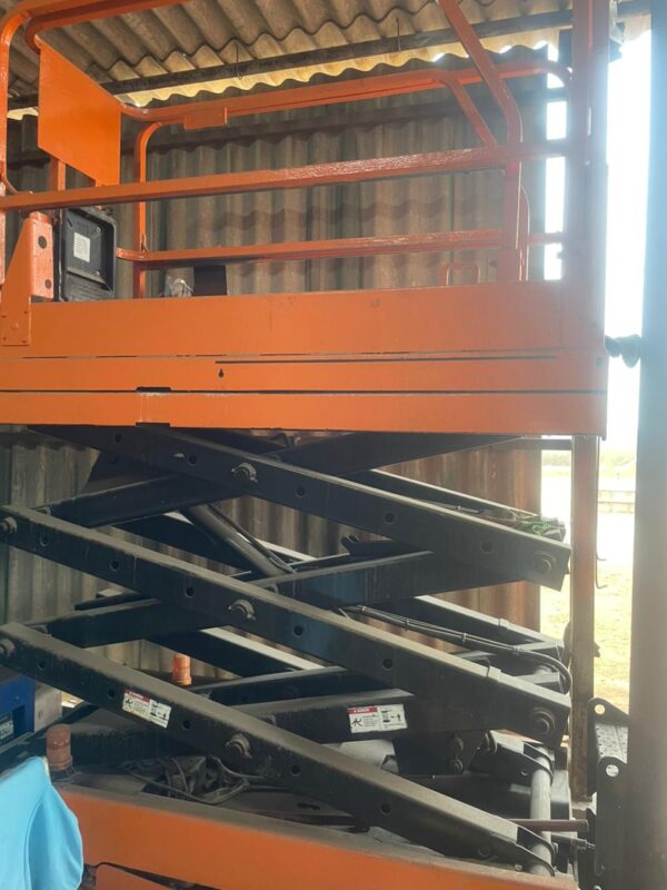 Electric Scissor Lift